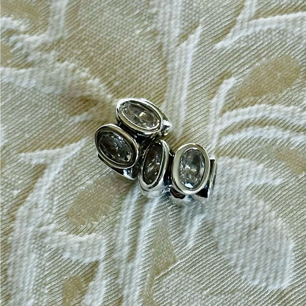 Pandora Clear Oval Lights Charms 🤍 - Picture 3 of 5